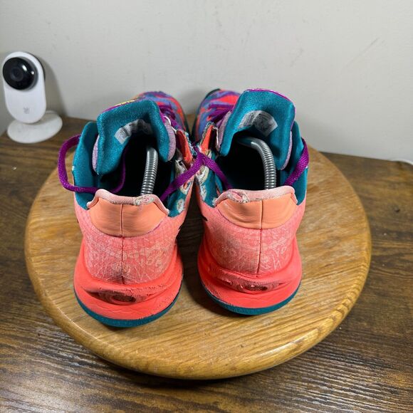 Nike Kyrie 4 Low 1 World 1 People Men\'s Size 10.5 Shoes Sneakers CW3985-600 main image 8